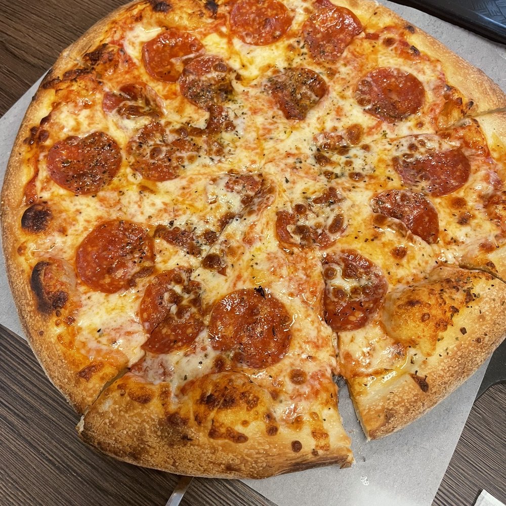 Sweet Missions - Pepperoni pizza - Pizza Near Me - Plant City, Florida Sweet Missions - Pepperoni pizza - Pizza Near Me - Plant City, Florida