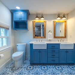 Roots Decks and Remodels - Bathroom Remodel
