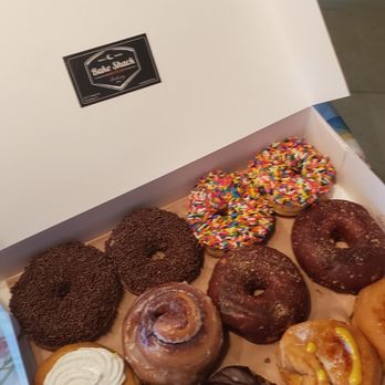 Bake Shack - Donuts and Cinnamon Buns - Breakfast & Brunch Near Me - Dania Beach, Florida
