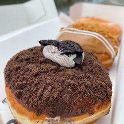 The Rolling Donut - Oreo donut