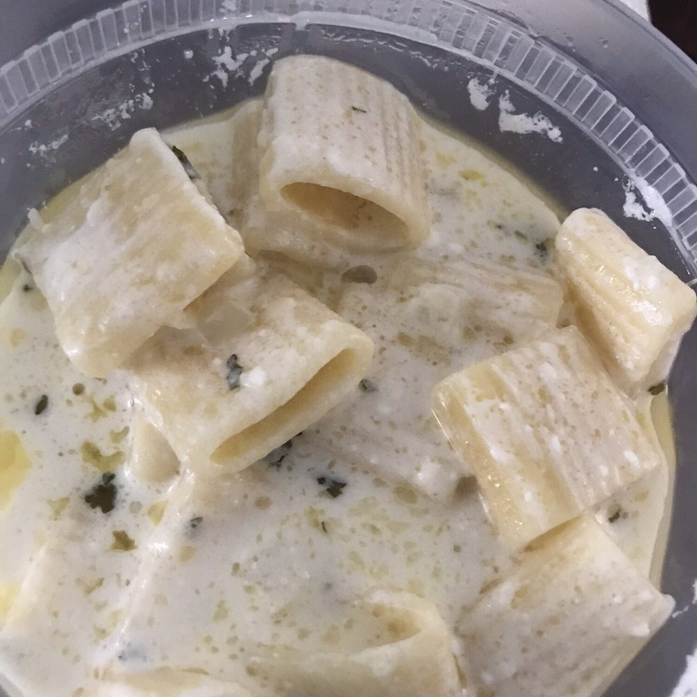 Petti's Pizza & Restaurant - Rigatoni Alfredo - Pizza Near Me - Wickliffe, Ohio Petti's Pizza & Restaurant - Rigatoni Alfredo - Pizza Near Me - Wickliffe, Ohio