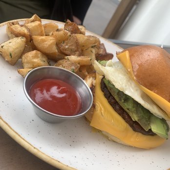 Evening Star Cafe - Breakfast sandwich - New American Near Me - Alexandria, Virginia