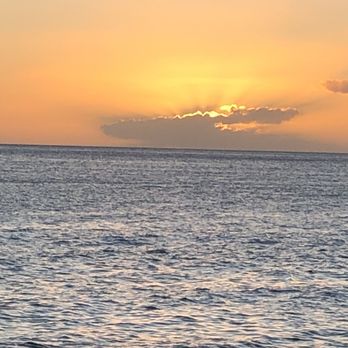 Makaha Valley Towers - Sunset - Apartments Near Me - Waianae, Hawaii