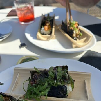 The Abner Hotel - Small bites. Vegan and tuna. Impossible to pick up. - Hotels Near Me - Litchfield, Connecticut The Abner Hotel - Small bites. Vegan and tuna. Impossible to pick up. - Hotels Near Me - Litchfield, Connecticut
