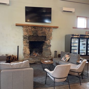 Barrel Oak Winery & Brewery - Wineries Near Me - Delaplane, Virginia Barrel Oak Winery & Brewery - Wineries Near Me - Delaplane, Virginia