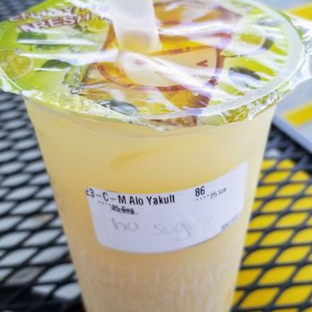 Jade’s Teacup Cafe - Lemon yakult with aloe, perfectly sweet tart @25% ice, 0% sugar - Bubble Tea Near Me - Pleasanton, California