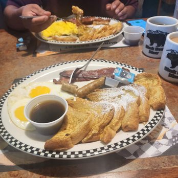 Black Bear Diner - Volcano - Diners Near Me - Rancho Cucamonga, California