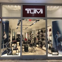 TUMI - Storefront.