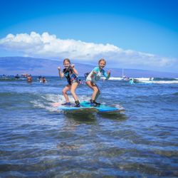 LahAina Surf Shack - Party wave!