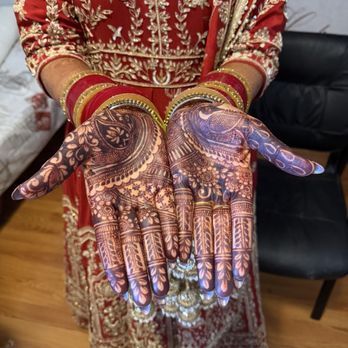 Maaz Henna Creations - Henna Artists Near Me