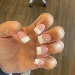 Nails Salon - Their first try