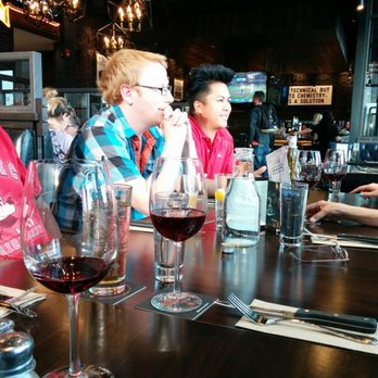 Browns Socialhouse Albany - Pubs Near Me - Edmonton, Alberta