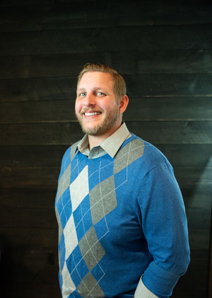 THOMAS HALE REALTOR® RE/MAX LAKE OF THE OZARKS 980 US54