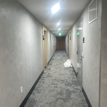 Onni East Village - Hallways with residents who just leave dirty laundry/towels in the hallway - Apartments Near Me - Long Beach, California Onni East Village - Hallways with residents who just leave dirty laundry/towels in the hallway - Apartments Near Me - Long Beach, California