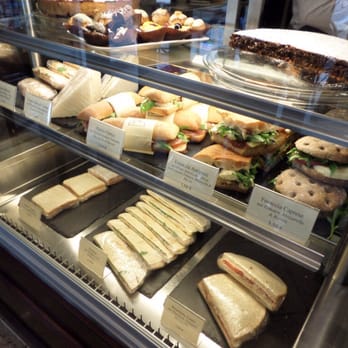 Dinatale Café - Vitrine mit Kuchen, Piadine, Tramezzini, Panini, Focaccia.... - Cafes Near Me - Munich, BY Dinatale Café - Vitrine mit Kuchen, Piadine, Tramezzini, Panini, Focaccia.... - Cafes Near Me - Munich, BY