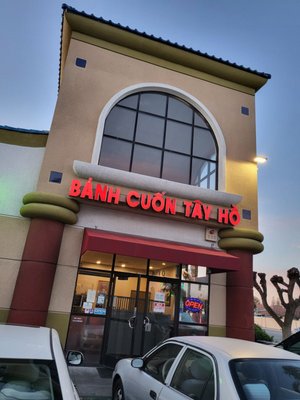 Banh Cuon Tay Ho by null