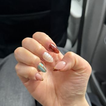 Artonus Nails Room - Nails - Nail Salons Near Me - New York, New York