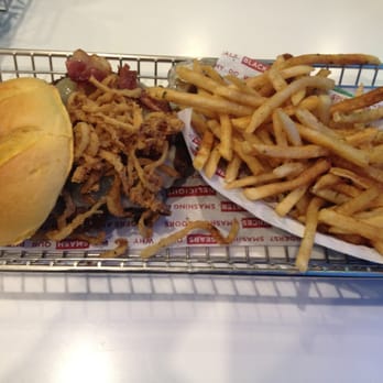 Smashburger - Burgers Near Me - Wantagh, New York