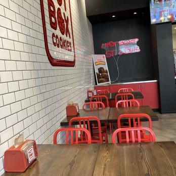 Hot Box Cookies - Inside - Desserts Near Me - Saint Louis, Missouri Hot Box Cookies - Inside - Desserts Near Me - Saint Louis, Missouri