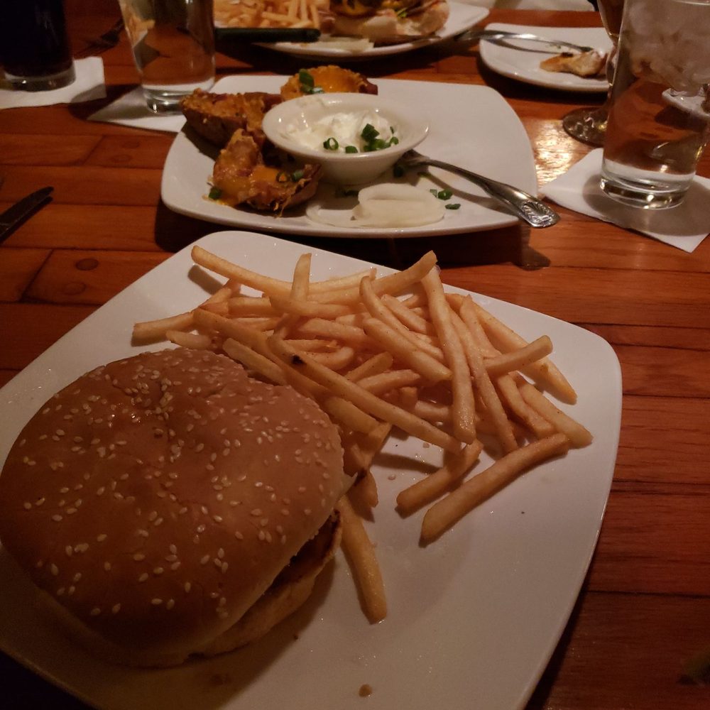 Feeney's Restaurant and Bar - Burger Monday $6.99 and free Yelp potato skins - Bars Near Me - Phoenix, Arizona