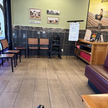 Patsy Maes Cafe - Front area of restaurant - Diners Near Me - Hemet, California
