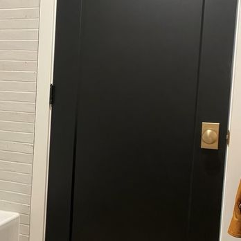 Bumble Bee Drywall - Bathroom Interior door black - Drywall Installation & Repair Near Me - St. George, Utah Bumble Bee Drywall - Bathroom Interior door black - Drywall Installation & Repair Near Me - St. George, Utah