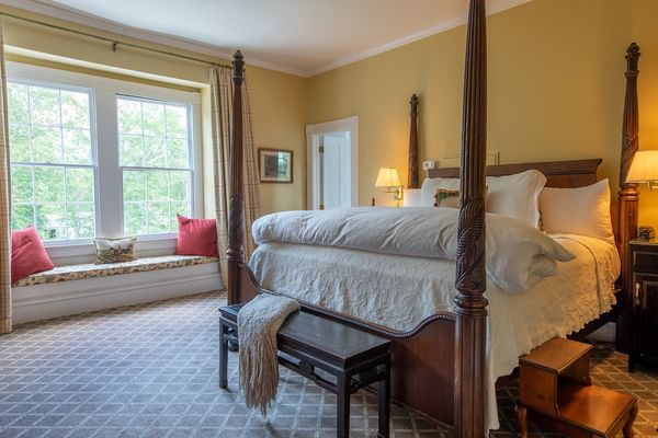 The Willcox Hotel by null