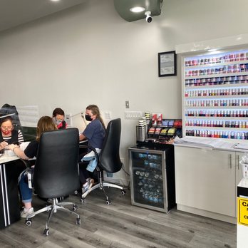 Posh Nails - Nail Salons Near Me - Manhattan Beach, California