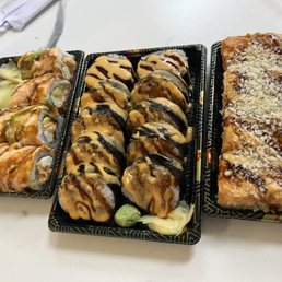 Specialty rolls - yummy roll, sunset roll Specialty rolls - yummy roll, sunset roll