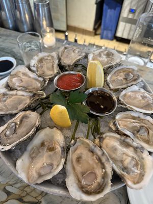 Lure Fishbar - Chicago by null