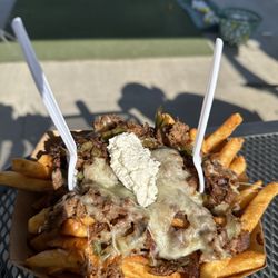 Major Golf Sports Center - Philly cheesesteak fries