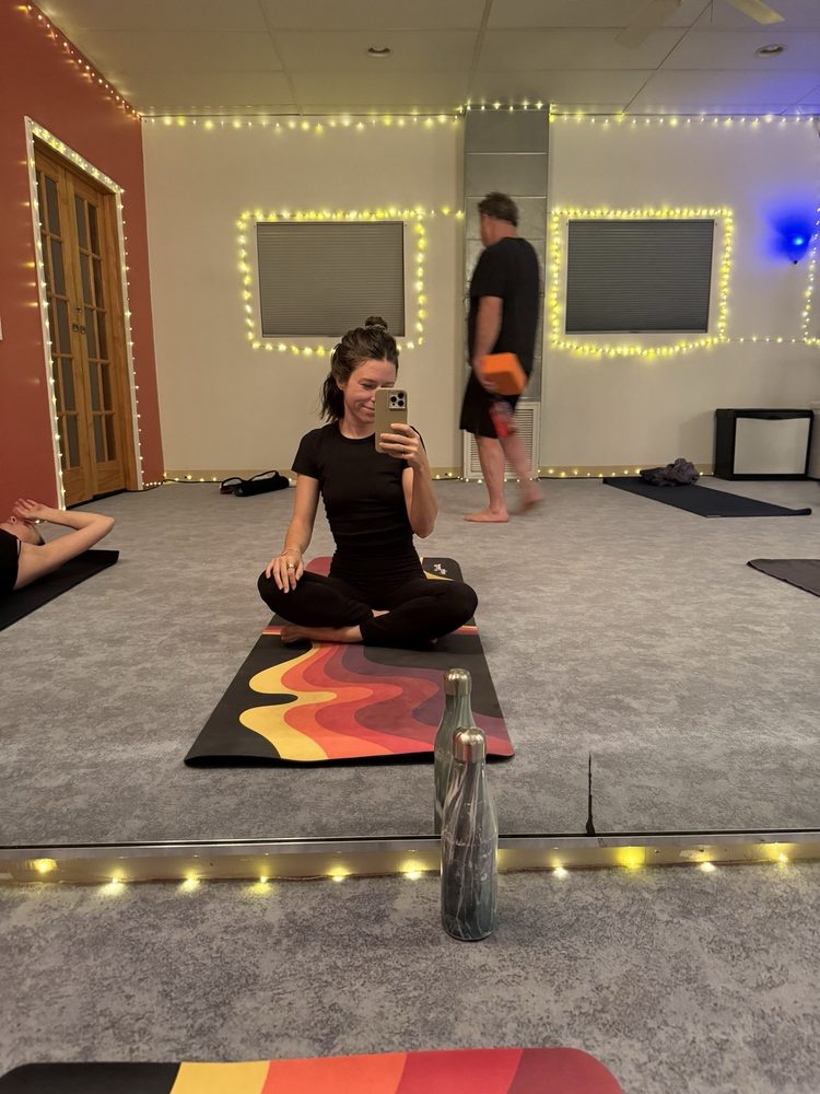 Hot House NH Yoga and Pilates Logo