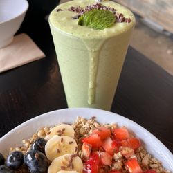 Moonlight Mint Shake and Bountiful Bowl