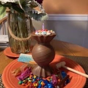 Albert's Petite Sweets - Birthday bash! Made it in one piece to Portland! - Desserts Near Me - Long Beach, California Albert's Petite Sweets - Birthday bash! Made it in one piece to Portland! - Desserts Near Me - Long Beach, California