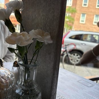 Régine Café - Breakfast & Brunch Near Me - Montreal, Quebec