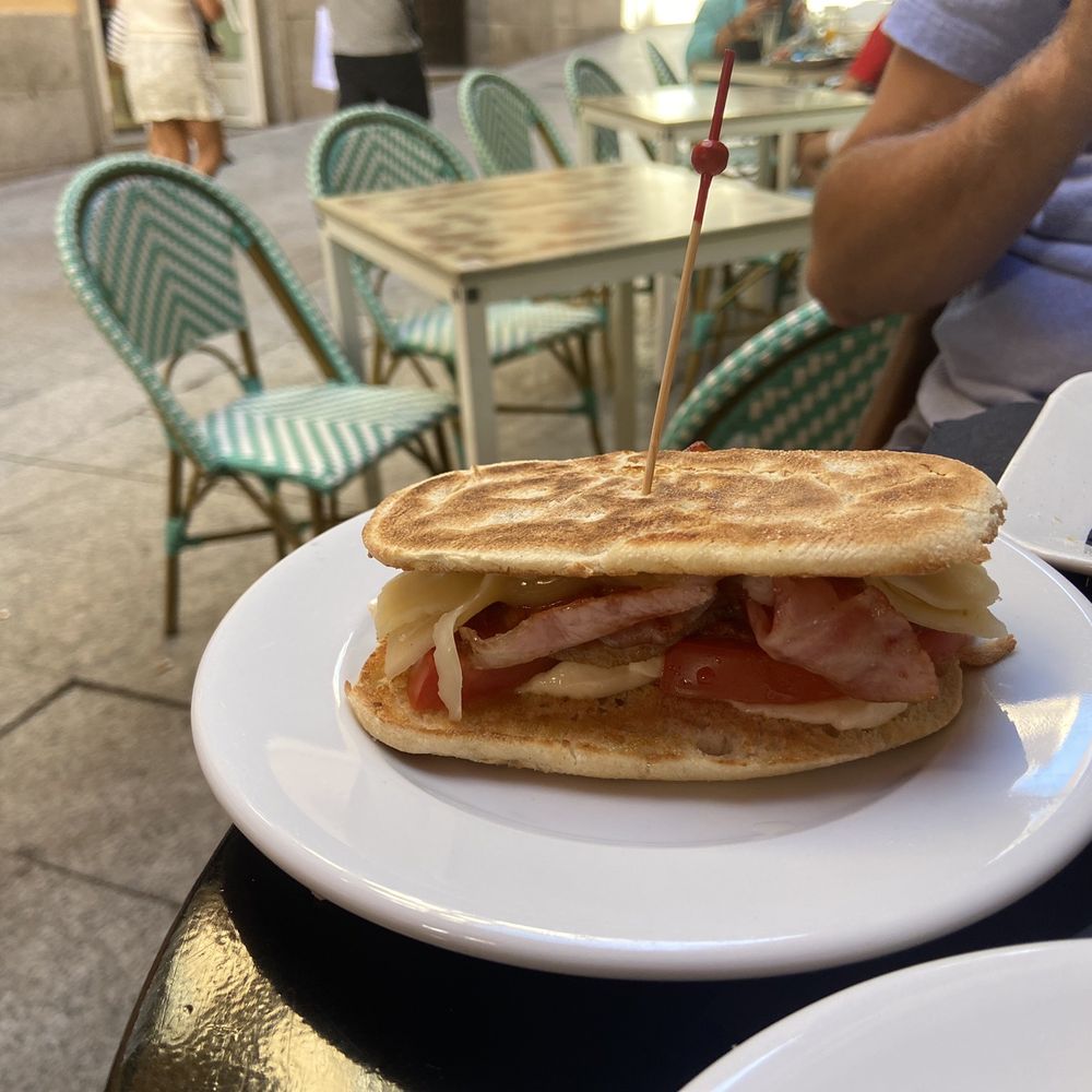 La Carbonería - Spanish Near Me - Madrid, M