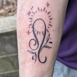 Hand of Glory Tattoo Studio