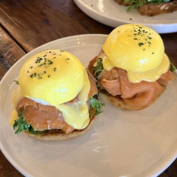 Aroma Craft Coffee - Smoked Salmon Benedict - Coffee Roasteries Near Me - Walnut, California