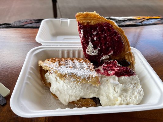 Smaaken Waffle Sandwiches by null