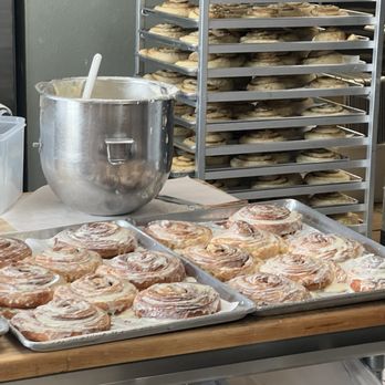 Papi’s Ohana - Cinnamon Rolls - Pizza Near Me - Lahaina, Hawaii