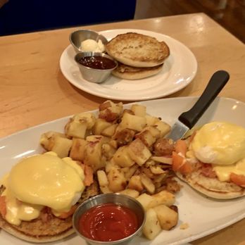 Yolk - South Loop - Eggs Benedict with salmon - Breakfast & Brunch Near Me - Chicago, Illinois Yolk - South Loop - Eggs Benedict with salmon - Breakfast & Brunch Near Me - Chicago, Illinois