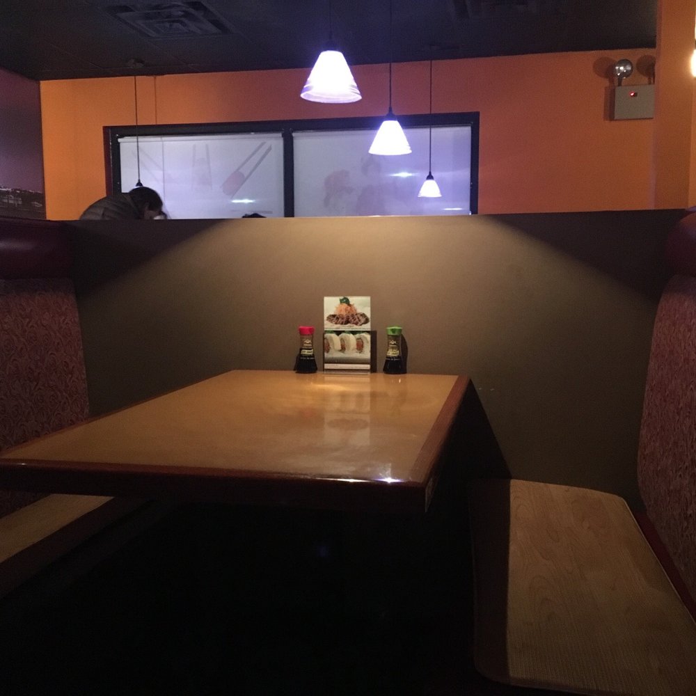 Kinta Sushi - Sushi Bars Near Me - Carol Stream, Illinois Kinta Sushi - Sushi Bars Near Me - Carol Stream, Illinois