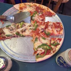 Chicago Pizza - Pizza 1/2 pepperoni and sausage