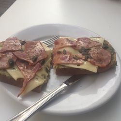 Subtítulos - Avocado,cheese,bacon and pumpkin seeds