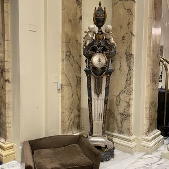 Fairmont Copley Plaza - Cori Copley's Dog Bed. - Hotels Near Me - Boston, Massachusetts