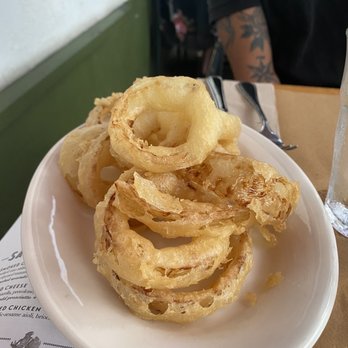 Fete - Onion ring - New American Near Me - Honolulu, Hawaii