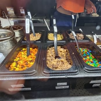 J.P. Licks - Wellesley - Ice Cream & Frozen Yogurt Near Me - Wellesley, Massachusetts