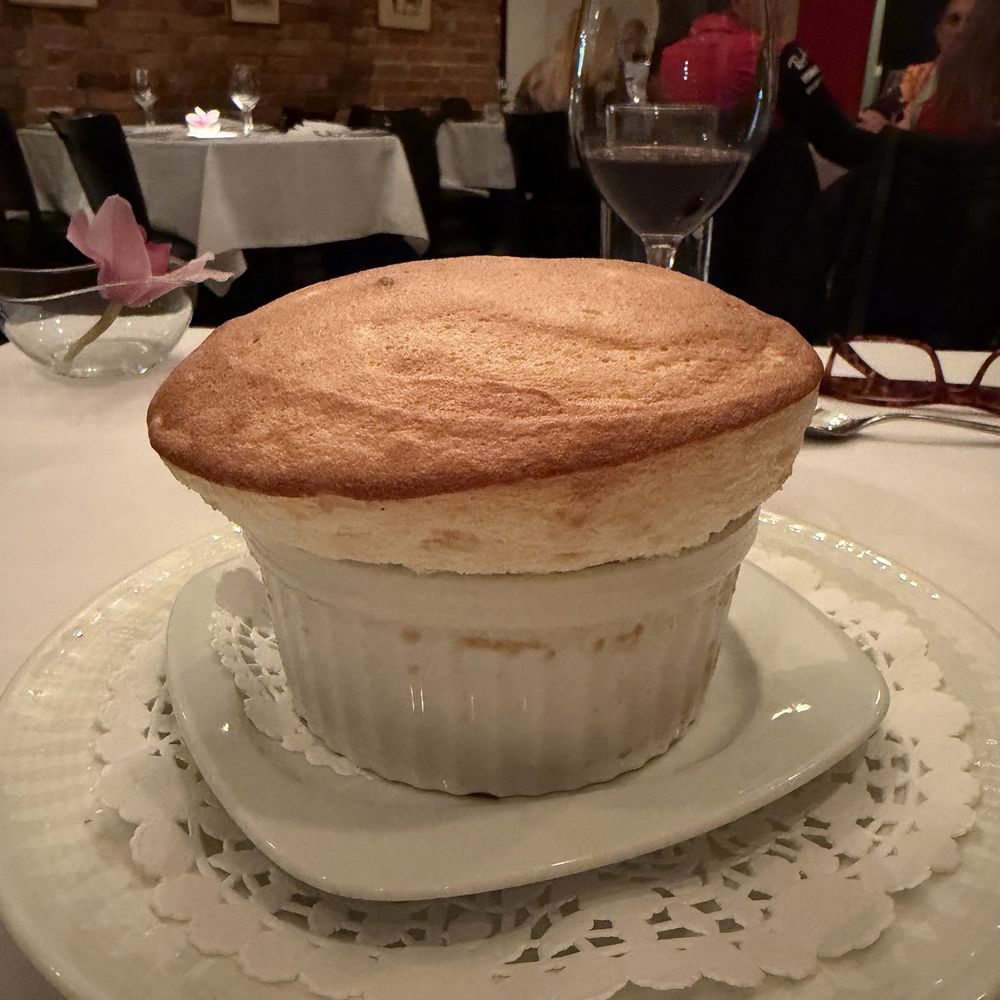 Restaurant Bonaparte - French Near Me - Montreal, Quebec Restaurant Bonaparte - French Near Me - Montreal, Quebec