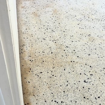 El Rey Del Polish - Before Office floor - Flooring Near Me - Miami, Florida El Rey Del Polish - Before Office floor - Flooring Near Me - Miami, Florida