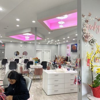 Pinky Nails & Spa - Tempe - Nail Salons Near Me - Tempe, Arizona